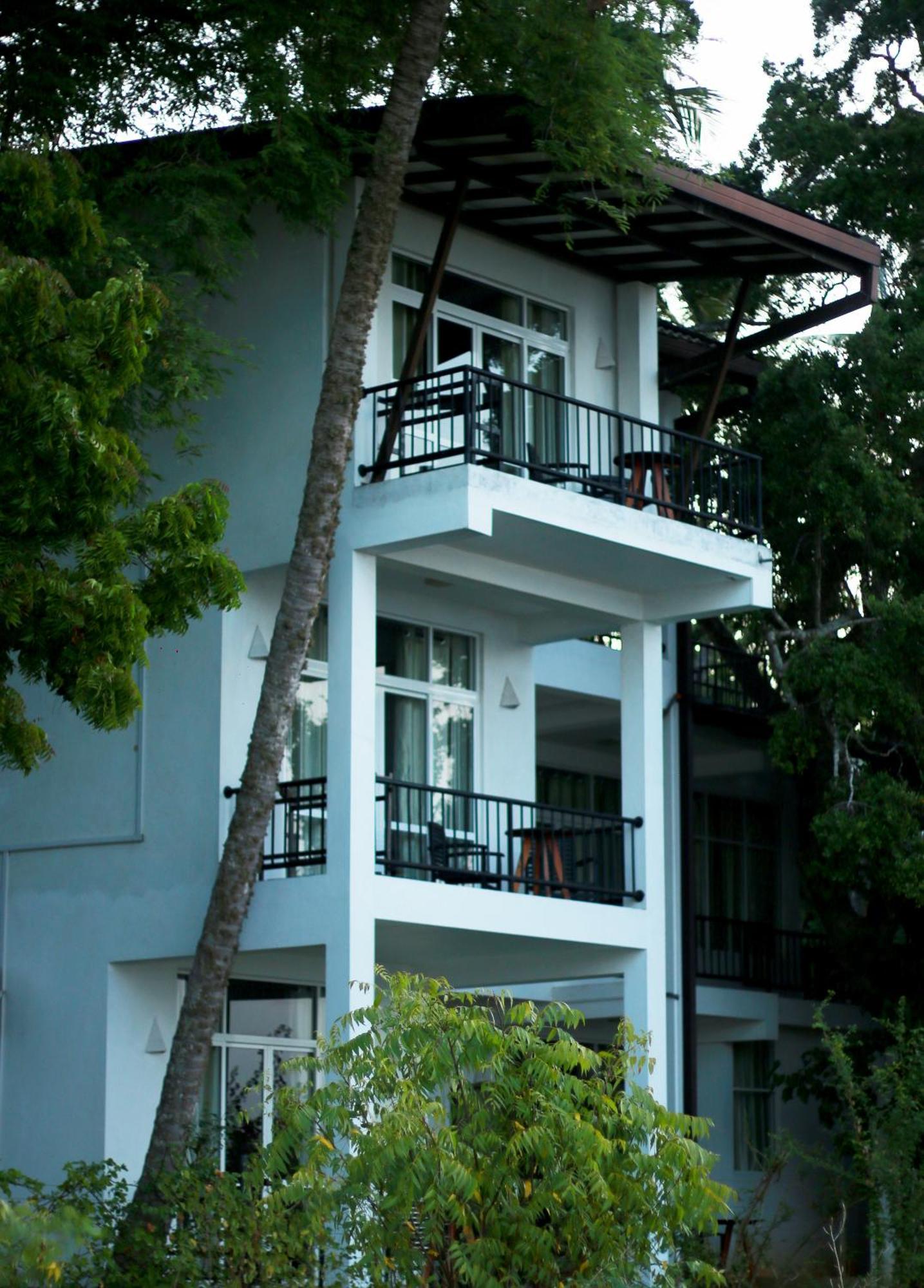 Jade Green Hotel Hambantota Extérieur photo