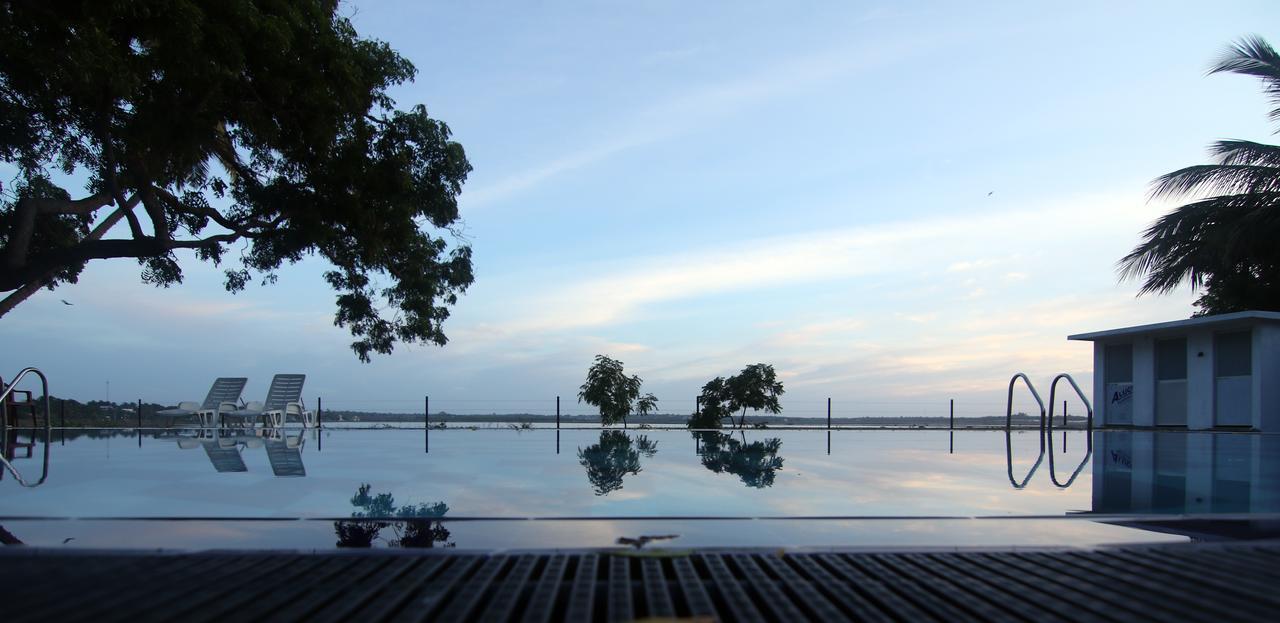 Jade Green Hotel Hambantota Extérieur photo