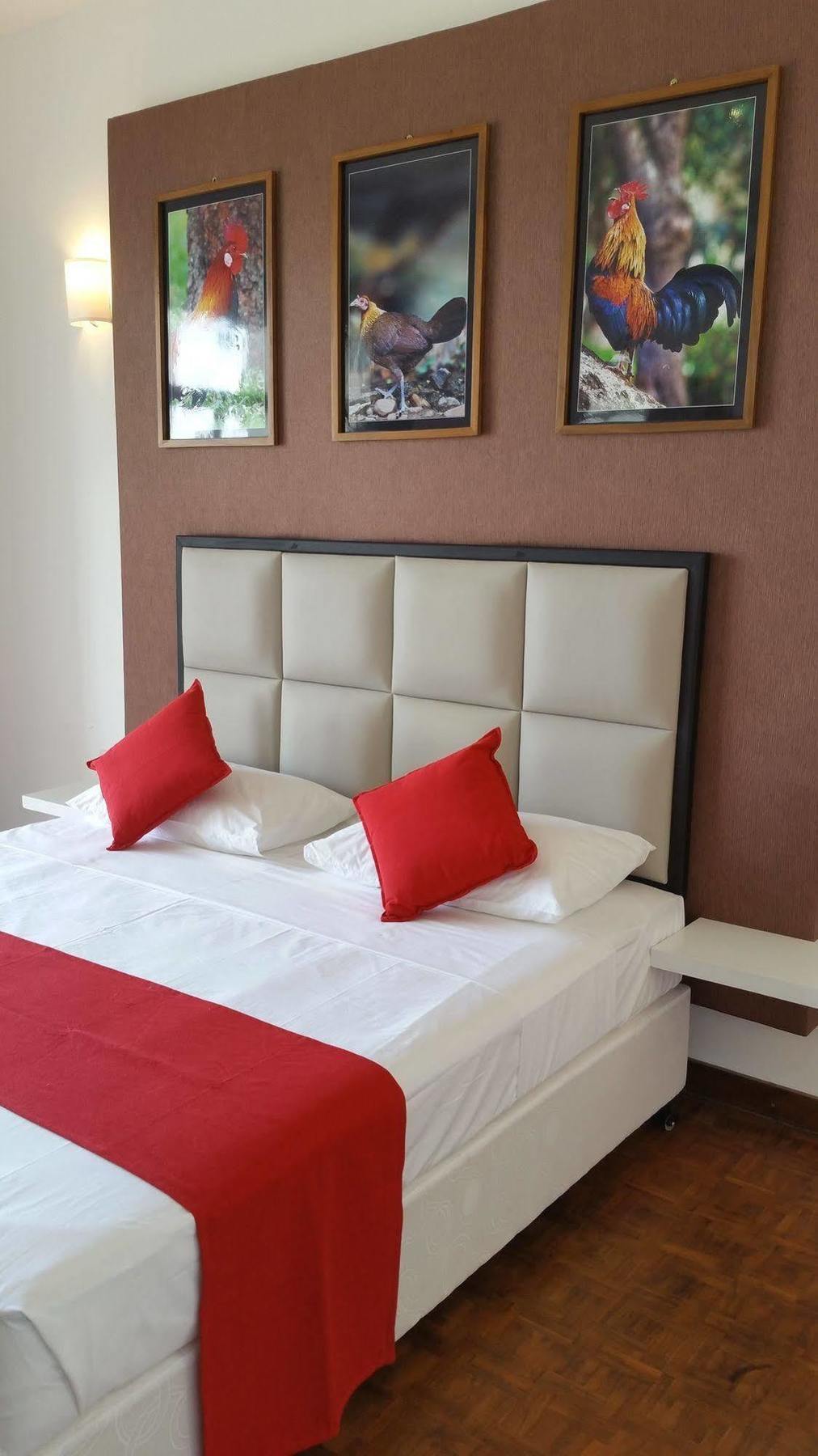 Jade Green Hotel Hambantota Extérieur photo
